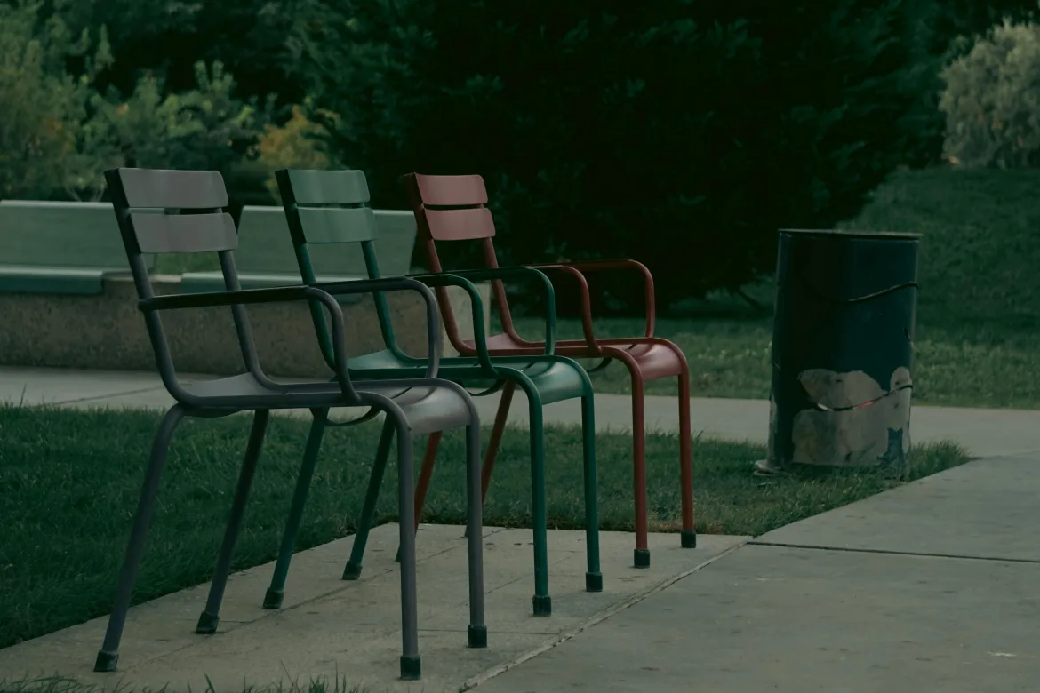 🌿 Mobilier de grădină din metal: durabilitate, design și personalizare